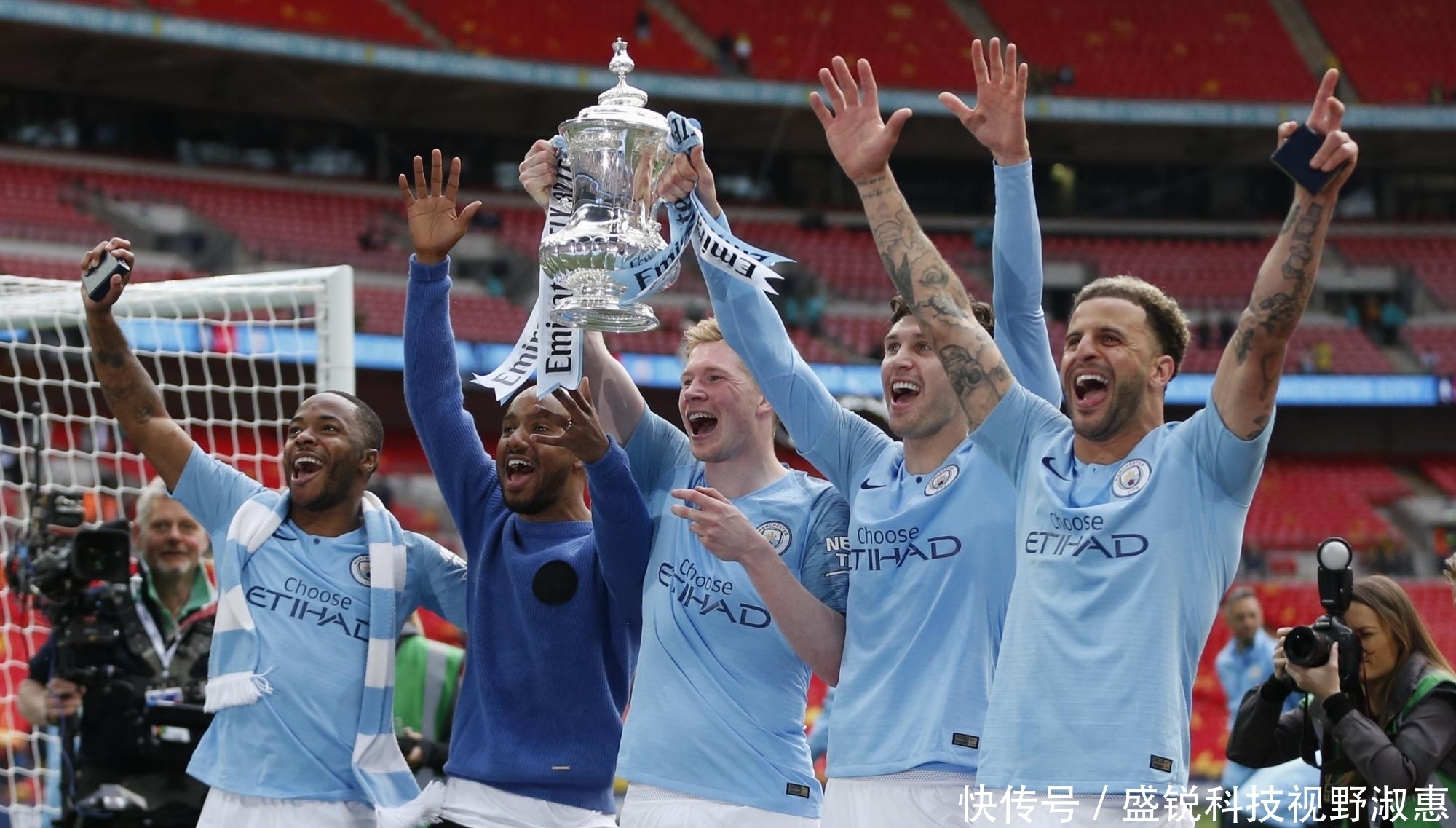 他的童年在 他的童年在